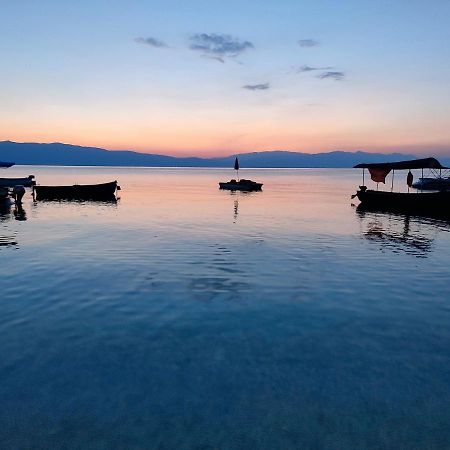 Ohrid Happy Apartments Buitenkant foto