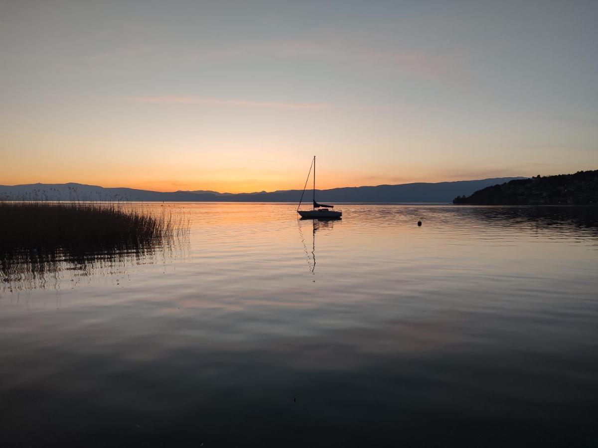 Ohrid Happy Apartments Buitenkant foto
